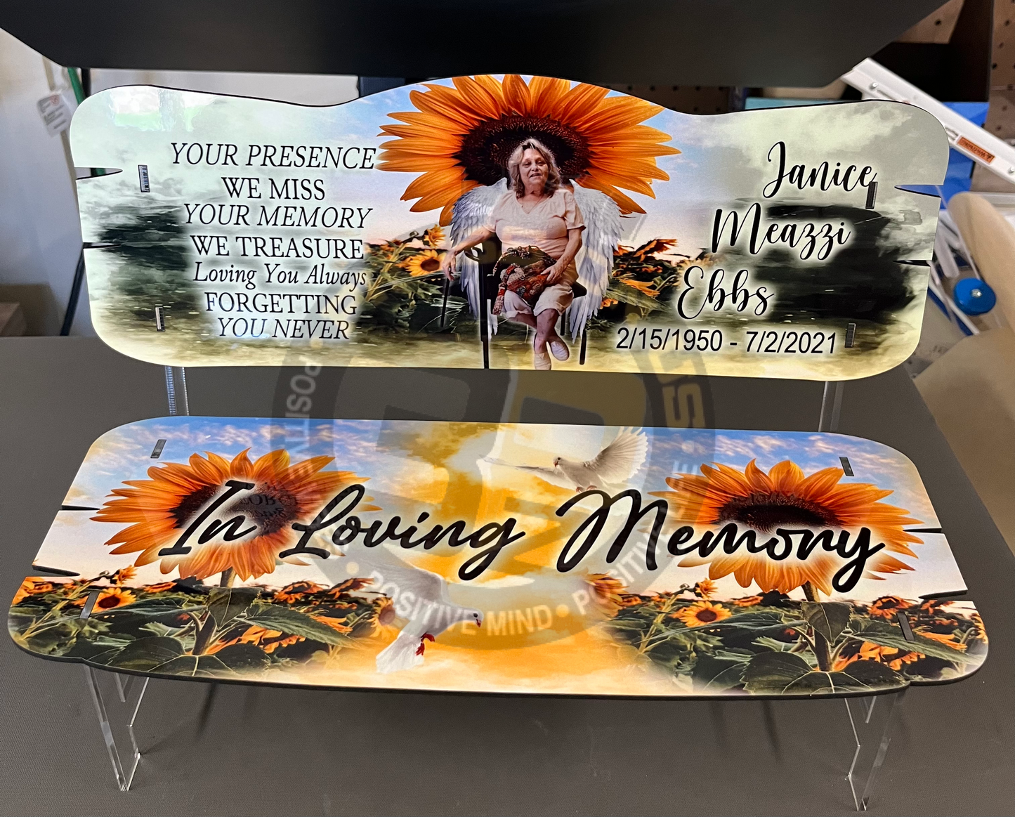 Memorial Bench | Librazon